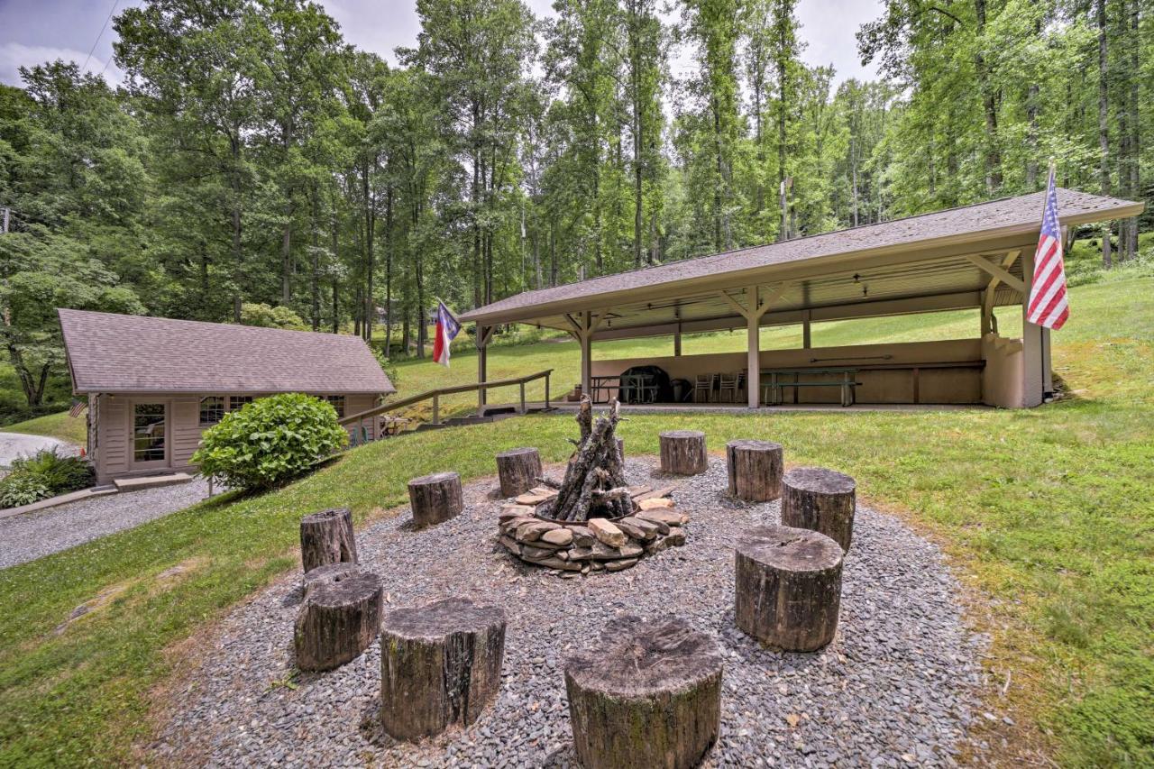 Bryson City Home With Private Fire Pit And Creek! Exterior photo